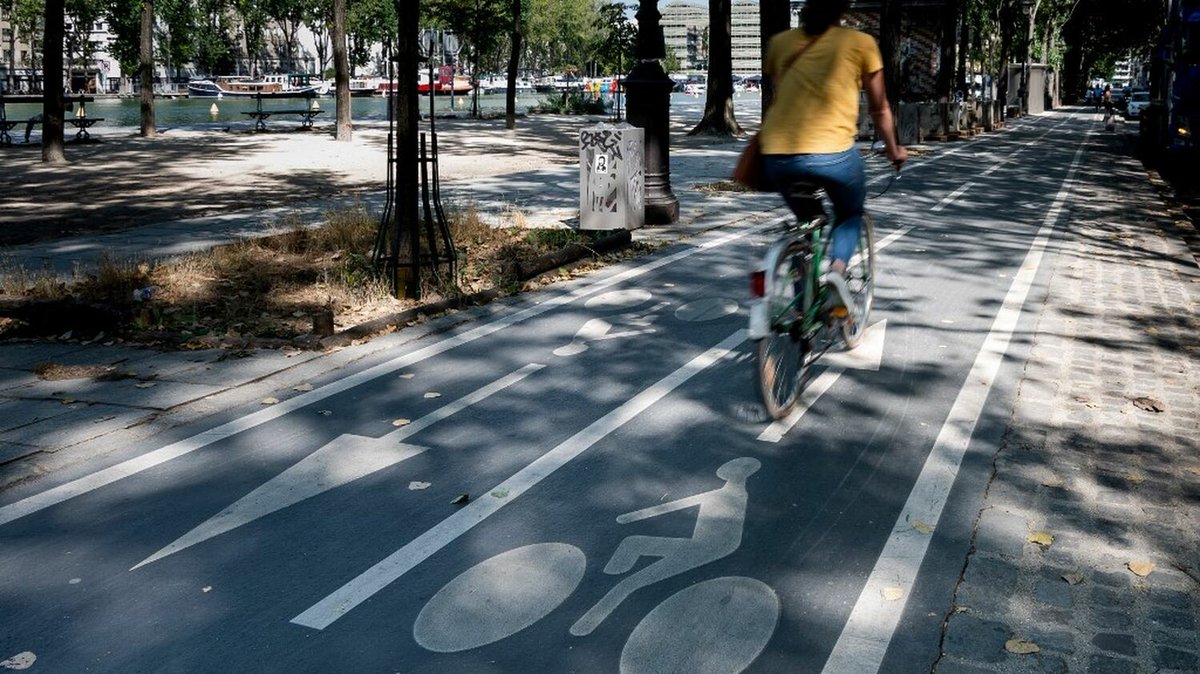VRAI OU FAUX ➡️  Les cyclistes sont-ils obligés de rouler sur les pistes cyclables ?

➡️ l.francetvinfo.fr/Gy7