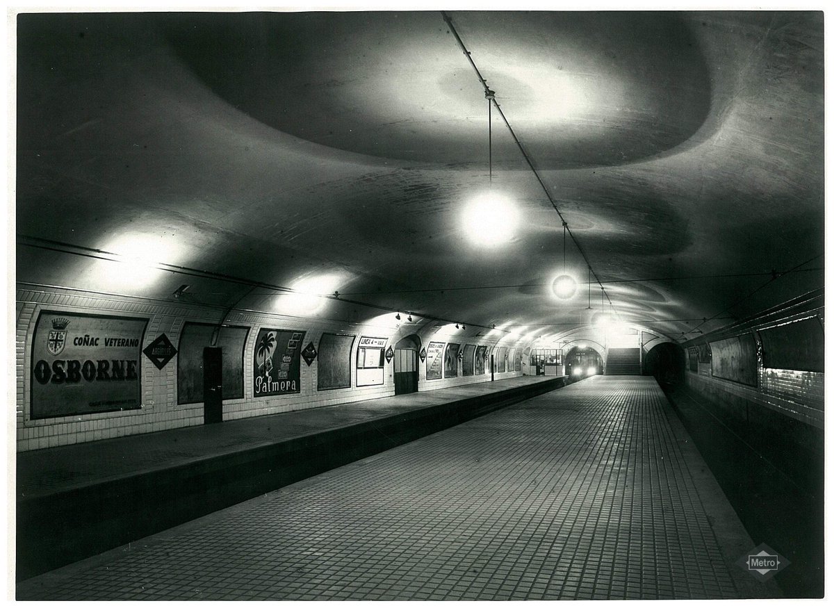🤔 ¡¡A ver si aciertas!! Argüelles en los años...
#FelizMartes #MetroHistórico