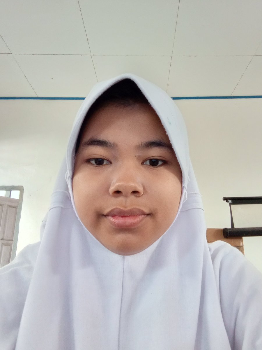 AngeltdGam46934's tweet photo. Finally i finishing in the exam in computer this is my foto https://t.co/fLAfCtkiDN