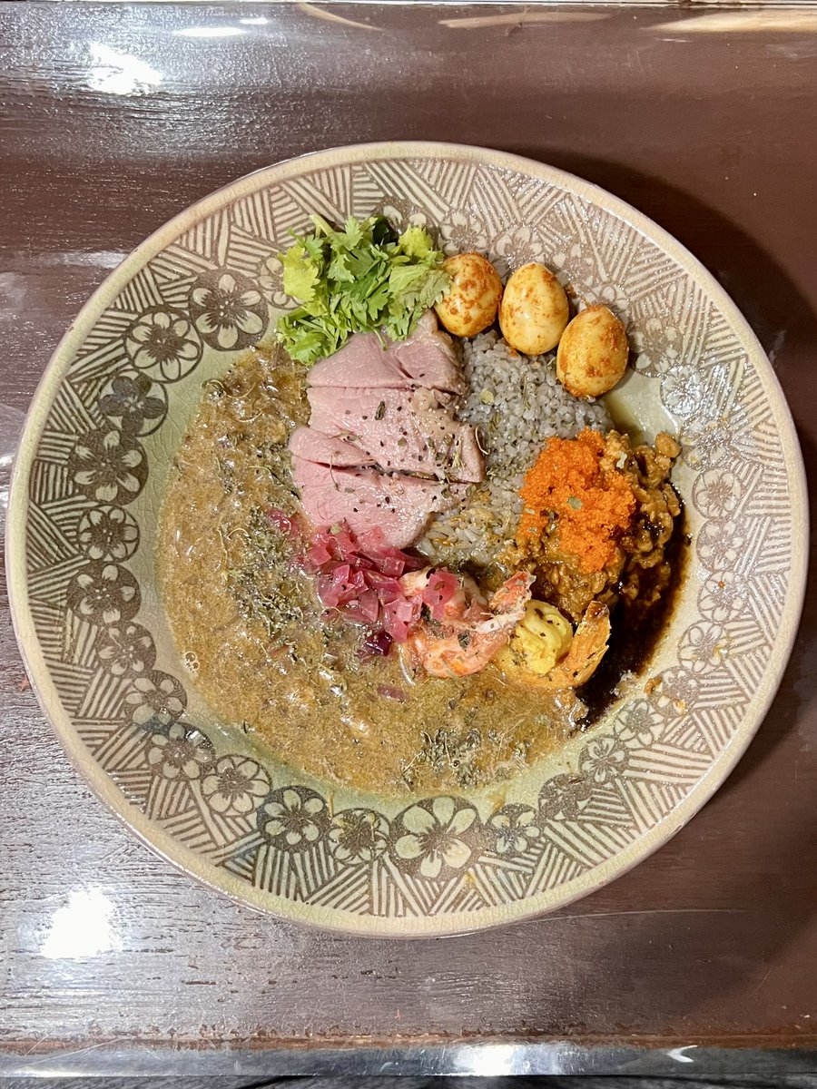 akihiro_ra_men's tweet photo. #らあめん鬼ぼし
#BARWOLF
#カレーコラボ
#鯖煮干しの出汁カレー
#蟹味噌のキーマカレー
らあめん鬼ぼしさんとBARWOLFさんの
カレーコラボがありました😁
完全予約制ですが
お二人が作るカレーが旨すぎて
夢中で食べてました👍
色々なアチャールが入っていて
ワクワクで楽しみながら食べれました😋
また第2弾の開催も期待してます🤣
ご馳走様でした😌🙏