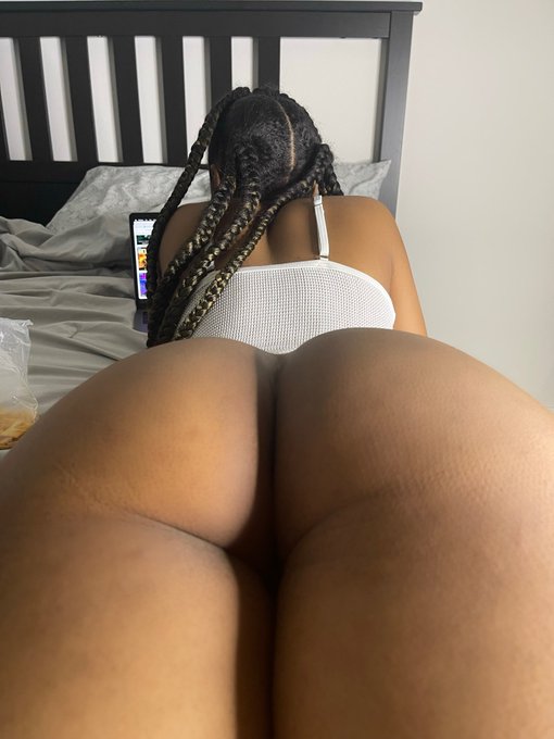 Caress my ass https://t.co/viCLrmJn01
