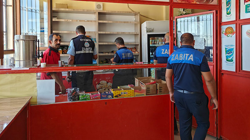 urfapusula's tweet image. 🔴Eyyübiye'de okul kantinleri denetlendi!  

urfapusula.com/haber/16482816… 

@EyyubiyeBel #şanlıurfa #eyyübiye #kantin #denetim