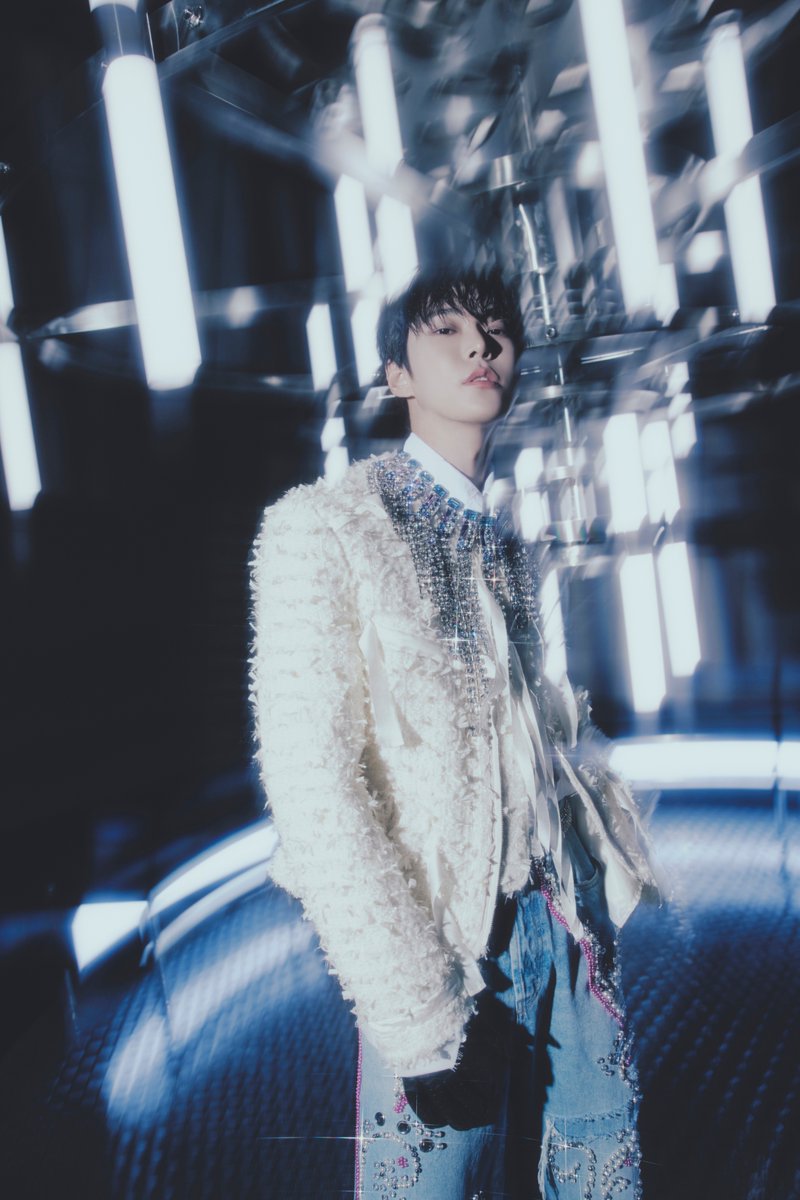 NCTsmtown_127's tweet photo. ‘Fact Check’ Chandelier ver.
#DOYOUNG

【Fact Check - The 5th Album】
➫ 2023.10.06 1PM (KST)

💿Pre-save&amp;add
https://t.co/FGkcm3BZC7

#NCT127 #FactCheck #不可思議
#NCT127_FactCheck
#NCT127_FactCheck_불가사의
#FactCheck_불가사의_不可思議 https://t.co/pTtfgIeSNW
