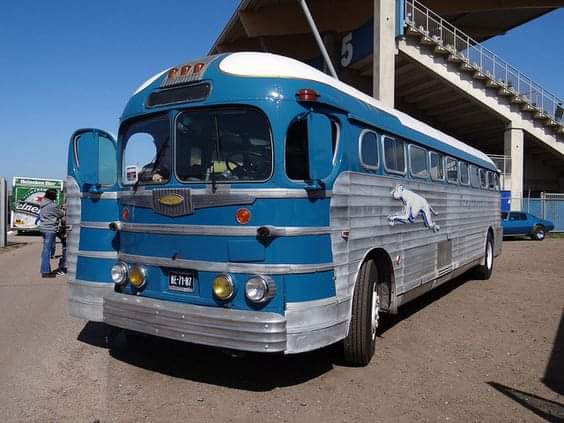 10abril1968's tweet image. ""#Restaurado Autobus GM PD4151 del año 1948 perteneciente a la empresa Greyhound""