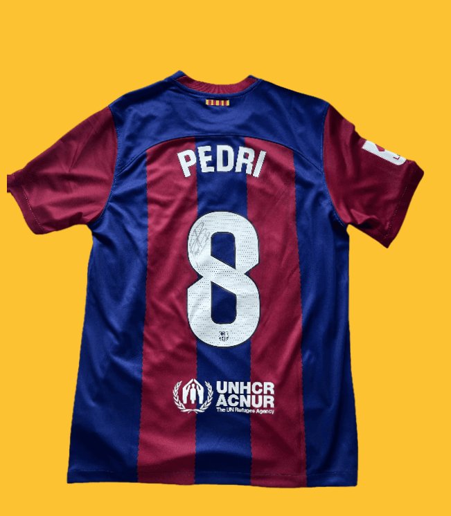🚨 If Barcelona win vs. Royal Antwerp tonight, @TheResidncy will give away a signed Pedri shirt. 👕 To enter: 🔄 Retweet this tweet 🤝 Follow us and @TheResidncy 😍 Tag a friend