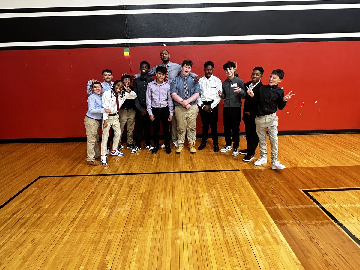 When you look good you play good that’s what Coach Prime said…s|o to the 7th grade football team for playing some of the best football I’ve seen…some of the guys wanted to snap it in their game day fits yesterday. 

#4Pillars #LockIn #RangerPride🔴⚫️