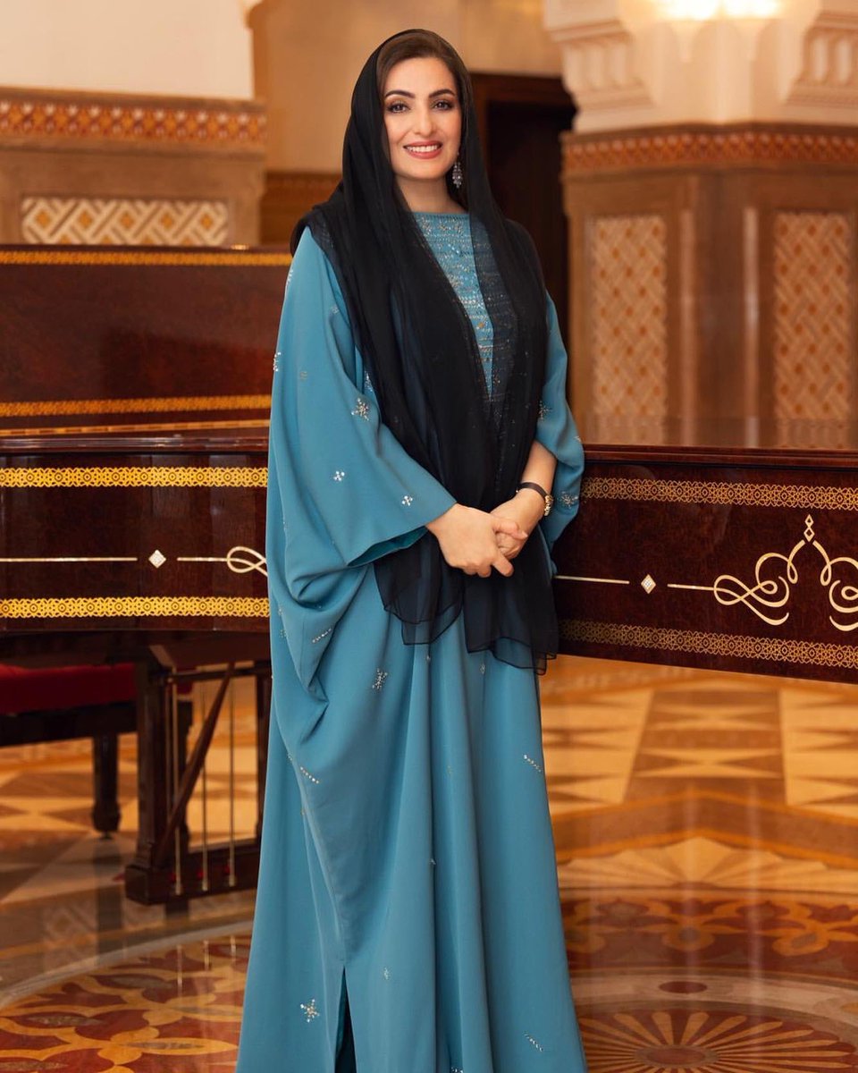 RoyalOmanFamily's tweet photo. 📸| إطلالة حديثة لـ #السيدة_الجليلة حرم جلالة السُّلطان المعظّم - حفظها الله ورعاها - https://t.co/Ip88lwxbbu