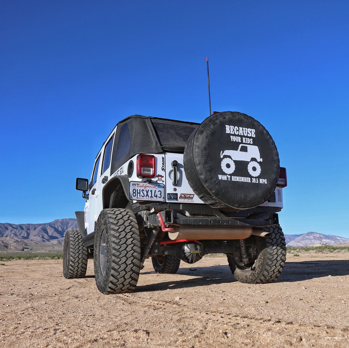 You can stare.... it's ok 😌

#Jeep #Jeepers #JeepWave #JeepLife #NittoTires #OffRoad #Adventures

_OIIIIIIIO_
<a href="/THEJeepMafia/">The Jeep Mafia</a> | <a href="/Jeep/">Jeep</a> | <a href="/2fingeredsocie1/">2fingeredsociety</a> | <a href="/NittoTire/">NITTO TIRE USA</a> | <a href="/DynatracAxle/">Dynatrac</a>