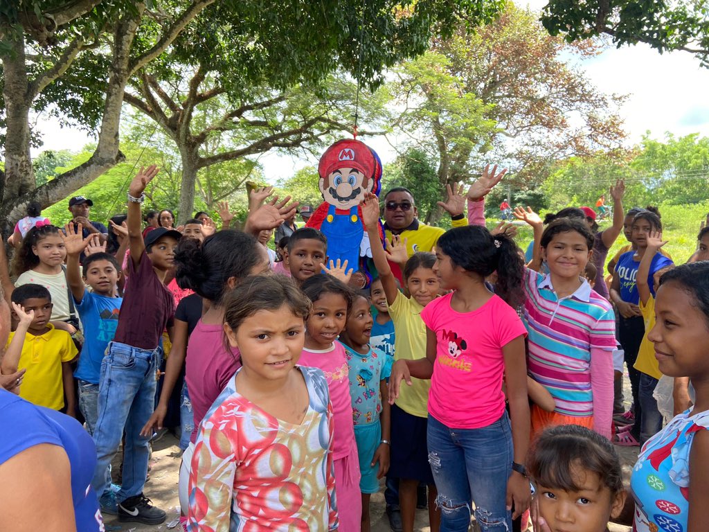 👦LA SONRISA DE UN NIÑO NO TIENE PRECIO👦

QUE VIVAN LOS NIÑOS DE LA PATRIA.

CUANTO LOS QUIERO ♥️