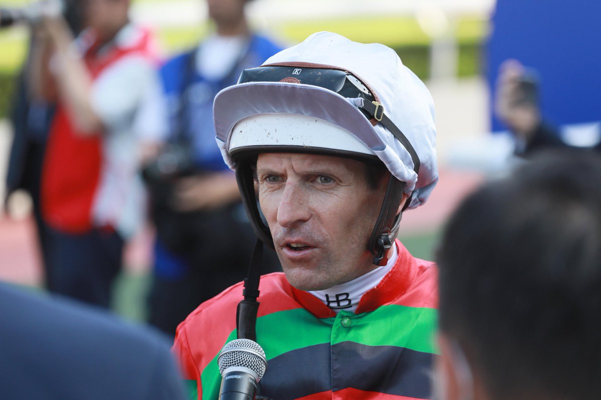 Racing To Win: @HugeBowman joins the team ahead of Happy Valley's midweek fixture to discuss his impressive start to the season in Hong Kong, rides and much more. #HKracing 📺 shorturl.at/cAEJT