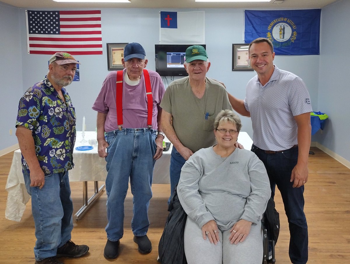 KeckForKY's tweet photo. Itβs always special when I get to visit with the folks at Active Day and Just Family Adult Day Cares to recognize #AdultDayServicesWeek. Their love, kindness, laughs and requests always amaze me. Itβs a day of gratitude, perspective and appreciation, and it gives me joy to see their wonderful spirits and to say thank you to those who serve their needs. I look forward to going back to eat celebratory cake once again! #seemyset