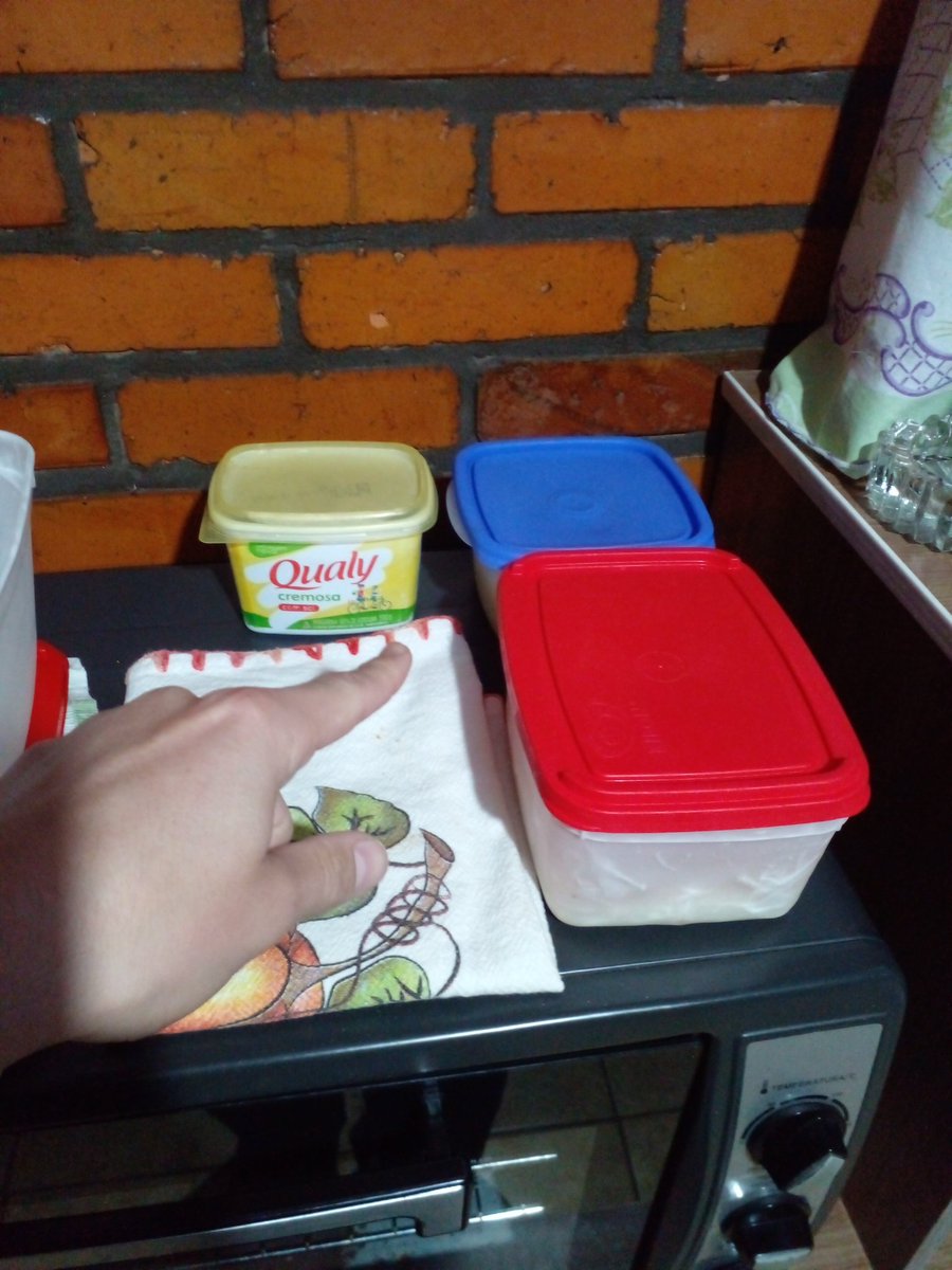 _igro_'s tweet image. Dieta das cores primárias: eu como as três tampas dos potes e ganho uma redução de estômago grátis 
#WorkingSmart