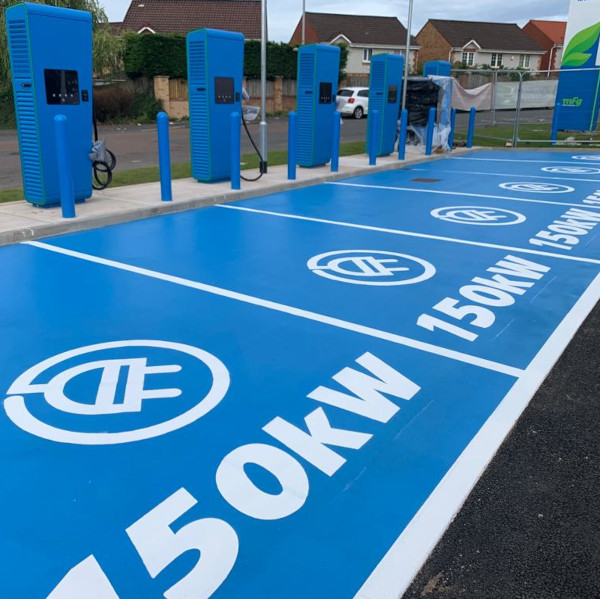 _TMSLtd's tweet photo. Our EV charging bay marking team continue to put in the miles, this time travelling to Bells Hill in Glasgow to paint and mark an electric vehicle bay for EV Power. Check out the full story here. 

https://t.co/aay9nwbuYJ https://t.co/UNk94rxuVy