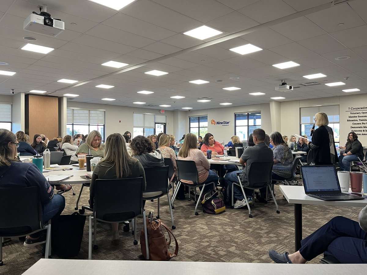 Our K-3 educators are hearing from Dr. Chris Rauscher on vocabulary and comprehension strategies on this first eLearning day of the year. #1GC