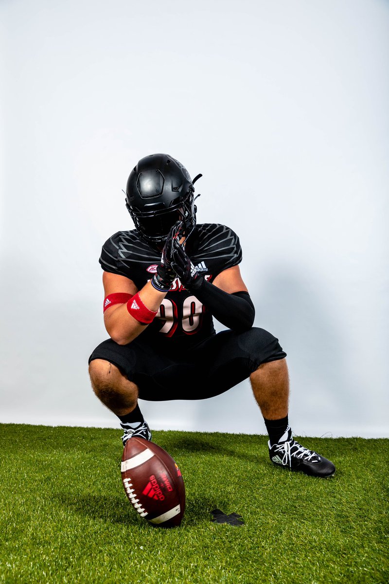 ⚫️Where’s home Twitter🔴
<a href="/On3sports/">On3</a> <a href="/One11Recruiting/">One11 Recruiting</a> @IndianaTough <a href="/IndianaPreps/">Indiana Preps</a> <a href="/PrepRedzoneIN/">Prep Redzone Indiana</a> @IndianaRivals <a href="/IndyWeOutHere/">IndyWeOutHere ‼️</a> <a href="/coachcurtis42/">Coach Curtis</a> @Rivals_Clint <a href="/Bdrumm_Rivals/">Brandon Drumm</a> <a href="/EHS_Sports1/">Eastern Musketeer Athletics</a> <a href="/LouisvilleFB/">Louisville Football</a>