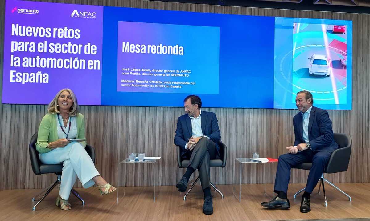 @KPMG_ES Mesa redonda moderada por @bcristeto de @kpmg con @JLTafall_ANFAC y @jose_portilla7 de @sernauto