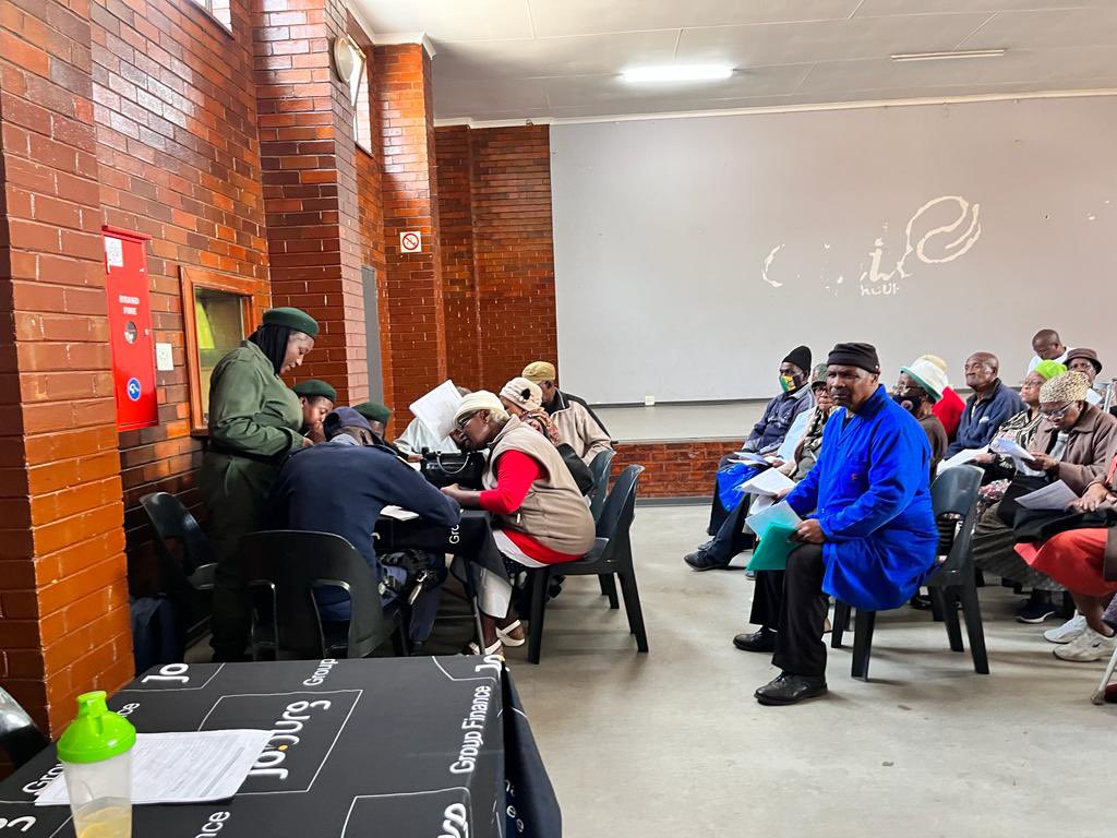 JoburgFinance's tweet photo. The @CityofJoburgZA pensioner rebates team is at Kopanong Dobsonville. The team is here to help pensioners to apply for pensioner rebates. ^KS
#PensionerRebates #RegistrationDrive #Pensioners #JoburgUpdates #JoburgCares https://t.co/oKZDp79yFY