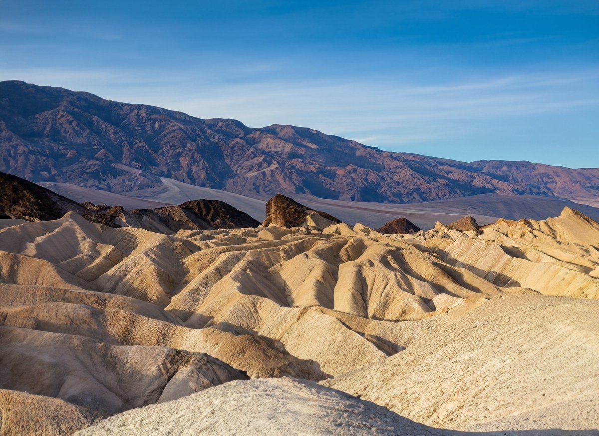 Weather fact:-
The world's hottest place is Death Valley, California.

#weatherfacts #climatefacts #datagraphica