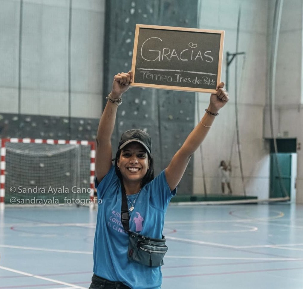 torneoidepablo's tweet photo. [1/3] ✨ G R A C I A S ✨
Queremos expresar nuestro agradecimiento a las participantes, seguidores y empresas colaboradoras del #torneoinesdepablo
Sin vosotr@s este evento benéfico no habría sido posible.

⚽️ A las participantes: Vuestro espíritu deportivo brilló en cada partido https://t.co/7Zy5MLn6Om