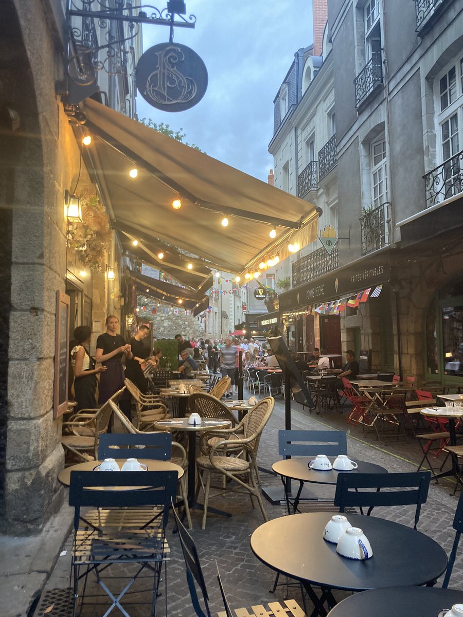 Thank you Nantes…. On we go to Paris this morning <a href="/rugbyworldcup/">Rugby World Cup</a>