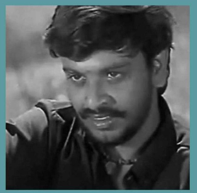 SolitaryReaper_'s tweet photo. என்னுயிர்த் தோழன் படத்தில் வட சென்னை ஸ்லாங் அனாயசமா பேசி அசால்ட்டா நடிச்சிருப்பார்..அப்புறம் விபத்து நடந்து படுத்த படுக்கையானதெல்லாம் பெரிய துரதிர்ஷ்டம்..
"நாலு தென்னமரம் ரெண்டு பெரிசுங்க அதைப் போய் ஊருன்னு சொல்லுதுக்கா"ன்ற டயலாக்லாம் இன்னும் ஞாபகம்
இருக்கு..
#RIPBABU https://t.co/0TqgJUw1UD