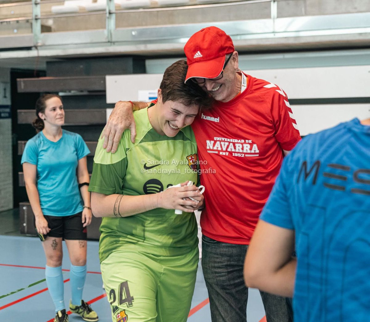 torneoidepablo's tweet photo. [2/3] A las empresas colaboradoras:
🔝Nippon Gases: Por vuestro apoyo
🏆Zuasti: Por los pases a las finalistas
💧BM: Por donar agua y fruta
🎽Sumelec: Tu respaldo vistió nuestro evento
💐Floristería San Fermín: Por los ramos de flores
🍾Kla-B: Por el reservado para las ganadoras https://t.co/OkEklOXv2G