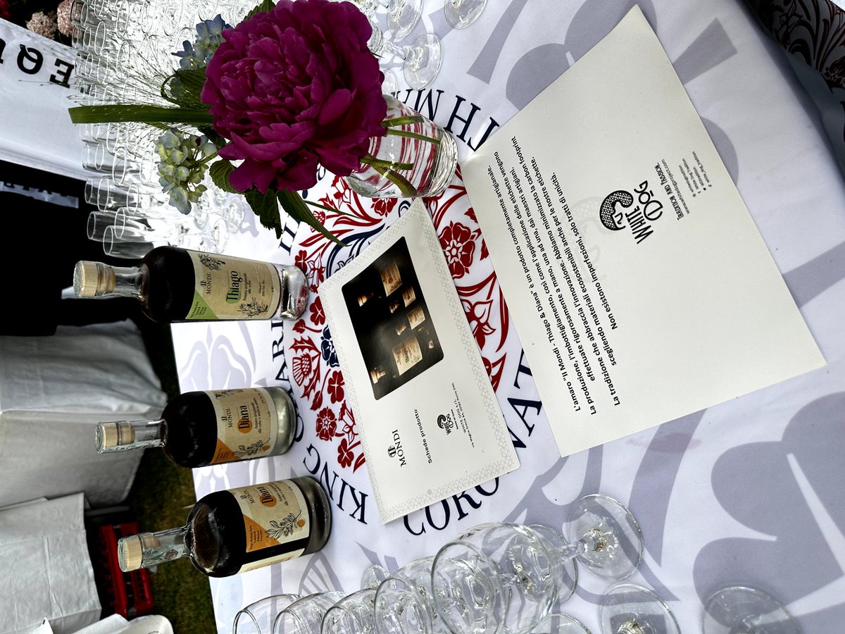 WDtradition's tweet photo. Il tempo è il bene più prezioso ed il piacere più grande del King's Birthday Party di #Roma 2023, è stato condividerlo con amici e partners, sempre e solo brindando con la qualità di 2 Mondi Thiago&amp;Diana.

#kbp #summer #party https://t.co/Tnnwlt7gAC