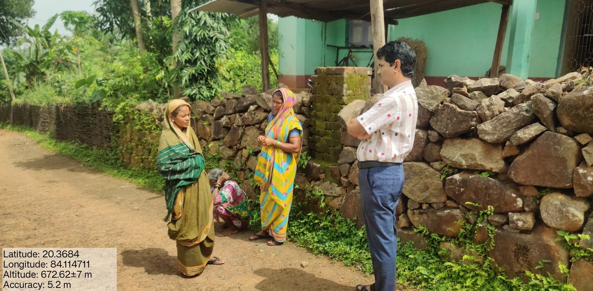 OvsaKandhamal's tweet photo. A glimpse of interaction between respected #Chief_District_Veterinary_Officer (Kandhamal)and poultry farmers of Phiringia block #Veterinarian #Administration
#OVS #Animal_Production @CMO_Odisha @dahvsodisha
@rajaaswain @farddept @Dept_of_AHD @MoSarkar5T @mission_shakti @scstrti https://t.co/EHnhpHekUo