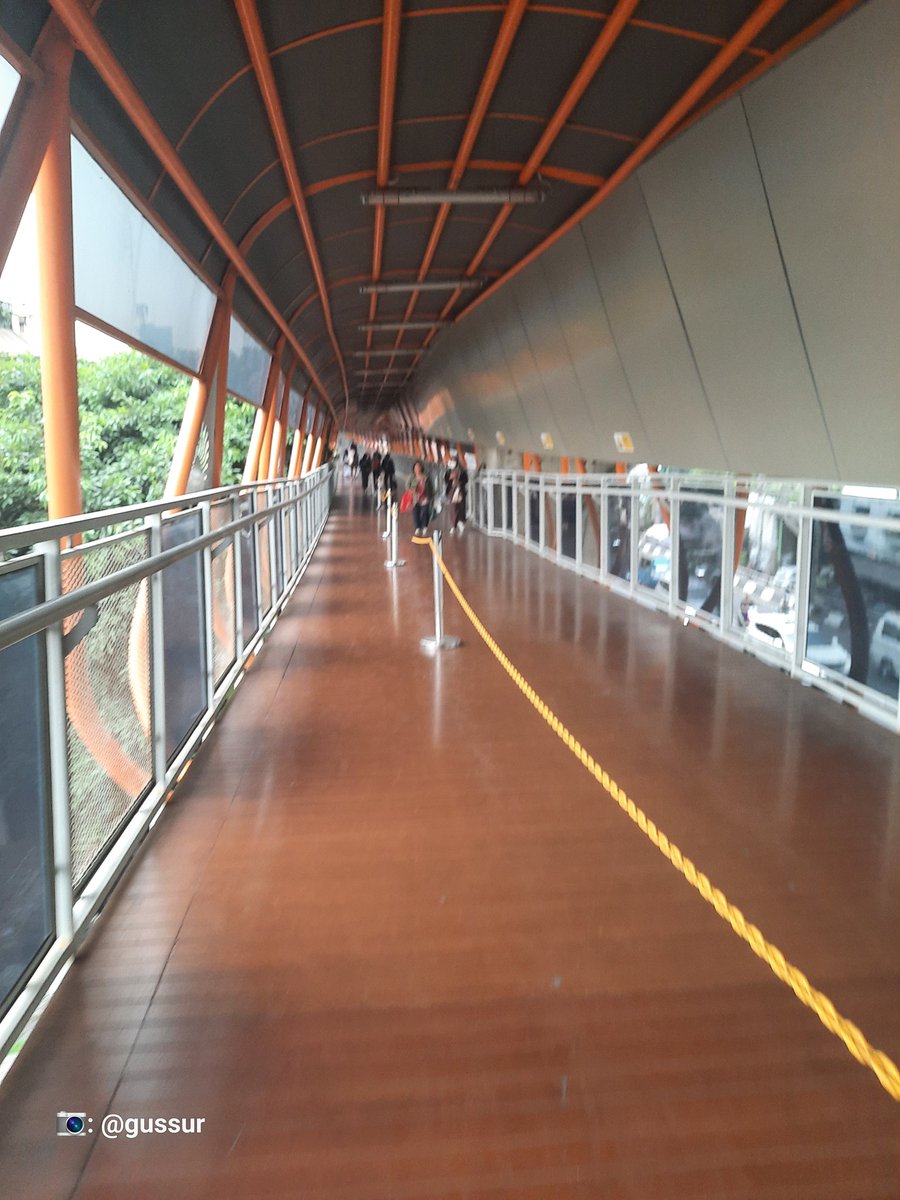 Dari Pondok Indah bisa naik Transj ke Sumantri Kuningan dengan sekali tap-in/tap-out sambil olahraga.