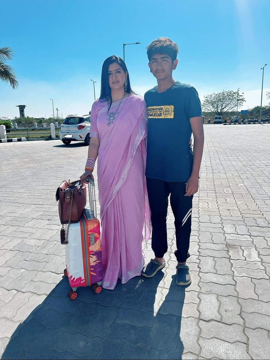 RajvirGGN's tweet photo. @_DilS3Rahul_ @Maruti_Corp @METI_JPN She is a regular offender and #hatemonger, she herself lives a lavish life and gives good education to her kids and for other kids, she keeps provoking them to become #HinduExtremist #HindutvaTerrorist #Shameonher #RSSTerrorGroup @kajal_jaihind She is #RSS paid worker 🤬🤬 https://t.co/4i30hEweI3