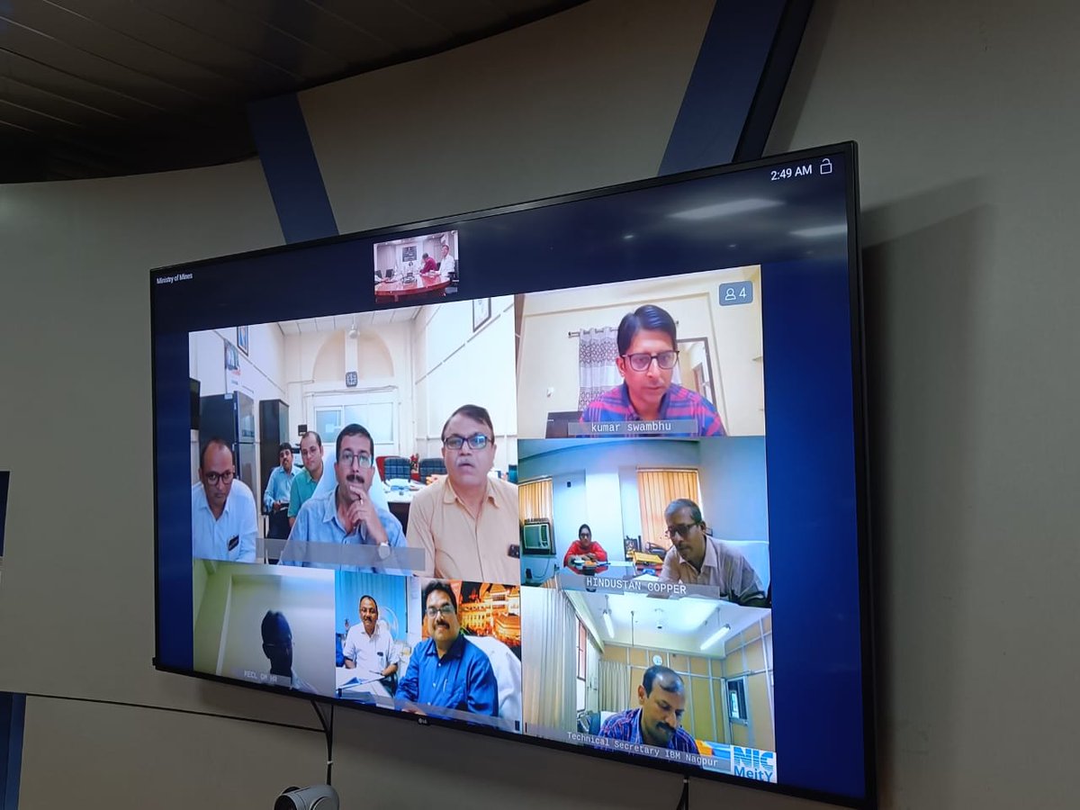 MinesMinIndia's tweet photo. Smt. Farida M. Naik, Joint Secretary, @MinesMinIndia, and senior officials of the ministry had a review meeting with all the CPSEs and subordinate offices regarding the #SHS2023 preparation under the Swachh Bharat Mission.

#SwachhataHiSeva2023
#GarbageFreeIndia
#SwachhBharat https://t.co/6rnP5dCyHB