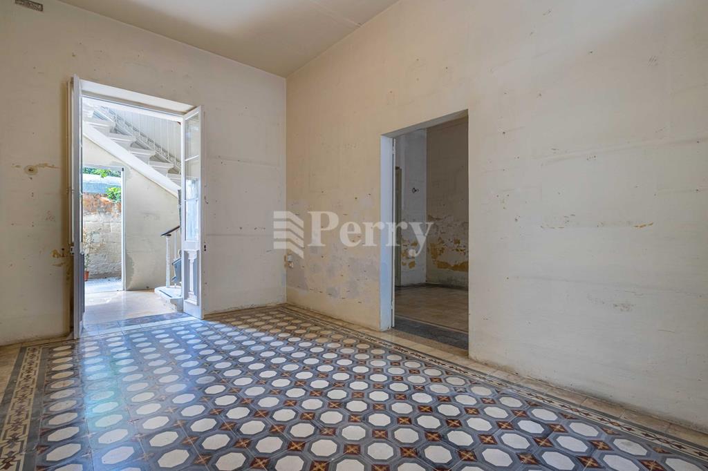 ★ PROPERTY ALERT ★
• For Sale | Lija | Townhouse | Ref: HC700050
• Price Reduction to €650,000

A rare opportunity to acquire a beautiful double-fronted 3-bedroom PERIOD TOWNHOUSE in this picturesque village.

Contact us > bit.ly/perrycontact

#malta #realestateinvestor