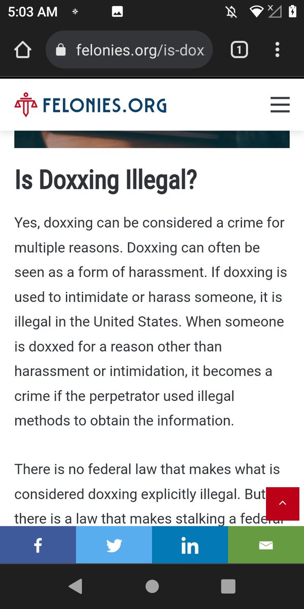 BDarkfang's tweet photo. Bruh this guy legit said "oh doxxing is legit in the US"
But when I did 1 second of research guess what it's not.

#furry #furryfandom #bluefolfisinnocent
#northernlights https://t.co/SuO4a31kqD