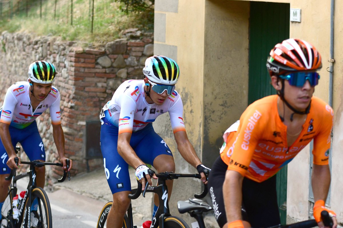 Alessio CIALONE 🎙 : "Ce fut une semaine de découverte rêvée en Italie avec de l’apprentissage et beaucoup de plaisir !
Un grand merci au <a href="/TeamTotalEnrg/">Team TotalEnergies</a>  pour cette opportunité et à mes coéquipiers pour leur bienveillance et leurs conseils"