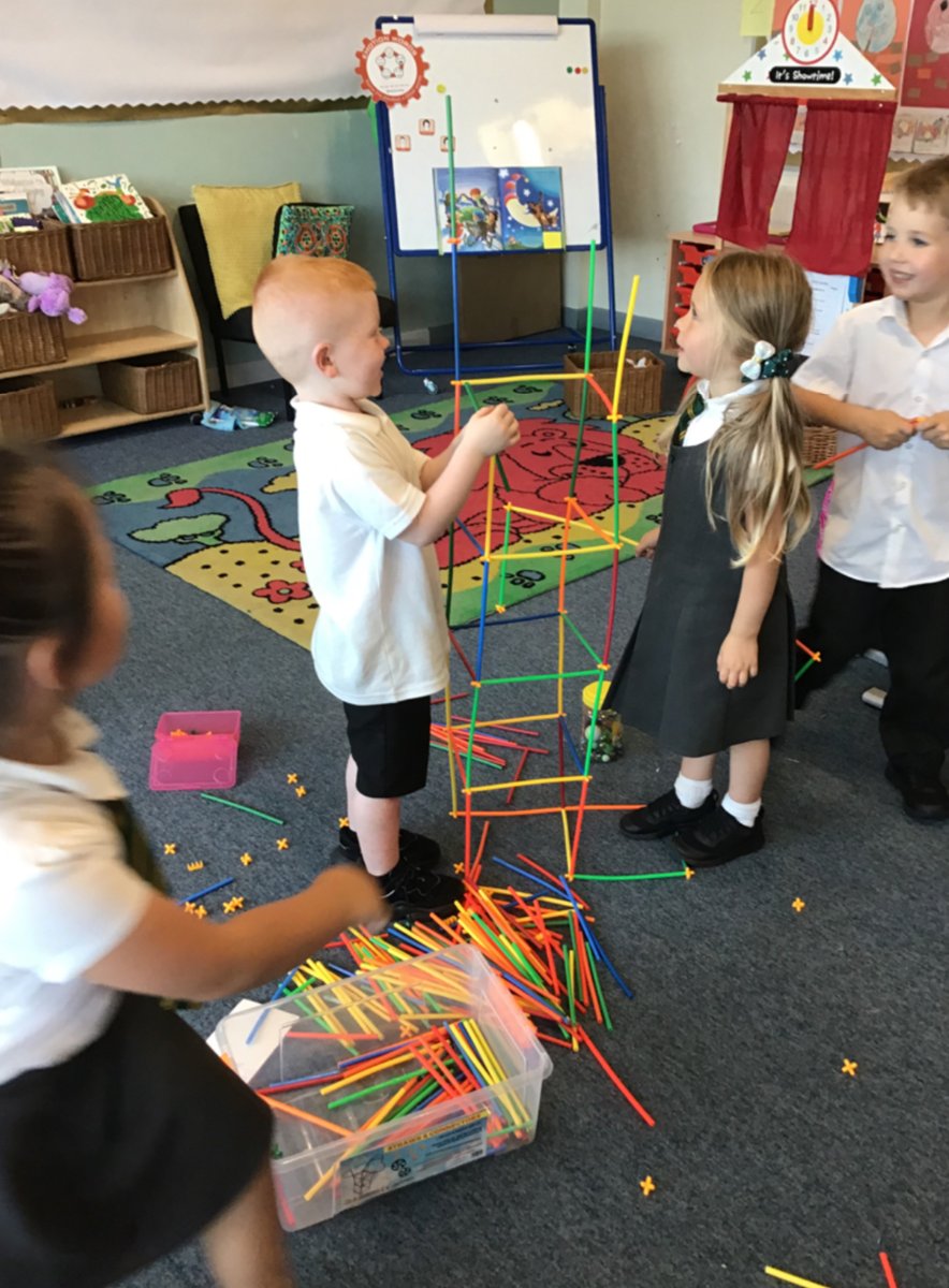OLPPrimary's tweet photo. P1a and P1b had their engineering hats on to build and design a strong structure that allowed the marbles to run freely. Great teamwork!👏🏼👷♀️👷 #OLPSTEM https://t.co/ksAsqnTORI
