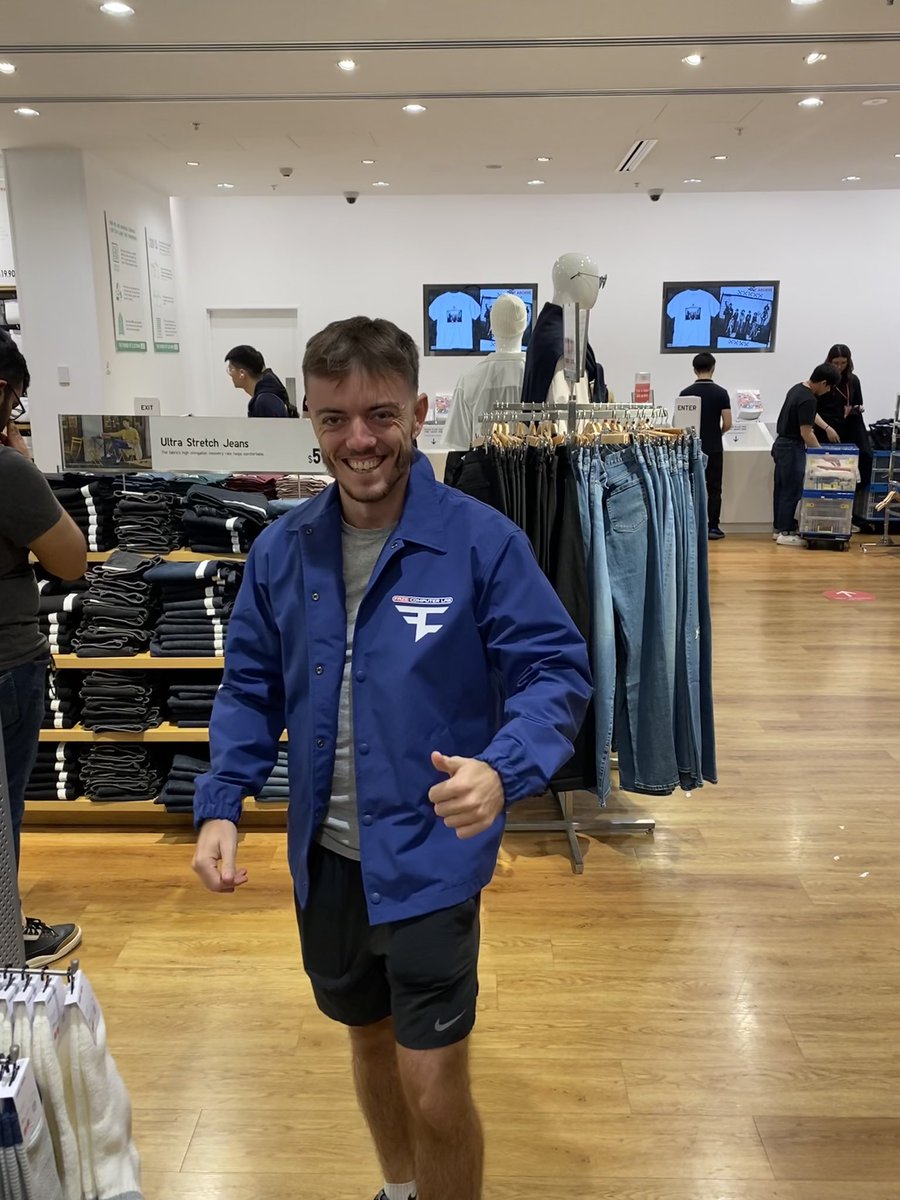 Tom / Kayos tweet media