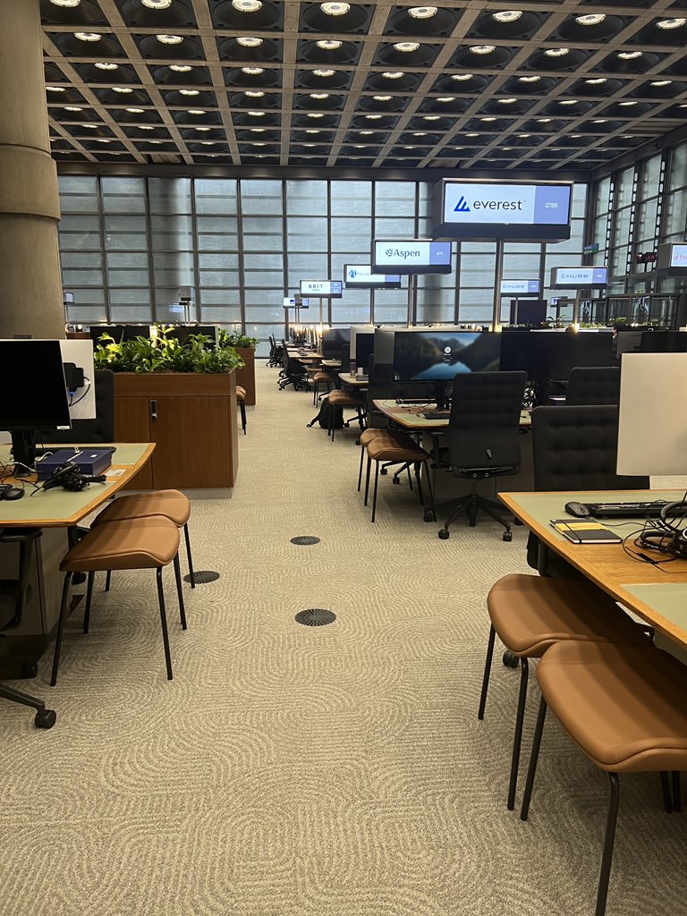 The new <a href="/LloydsofLondon/">Lloyd's</a> underwriting room!