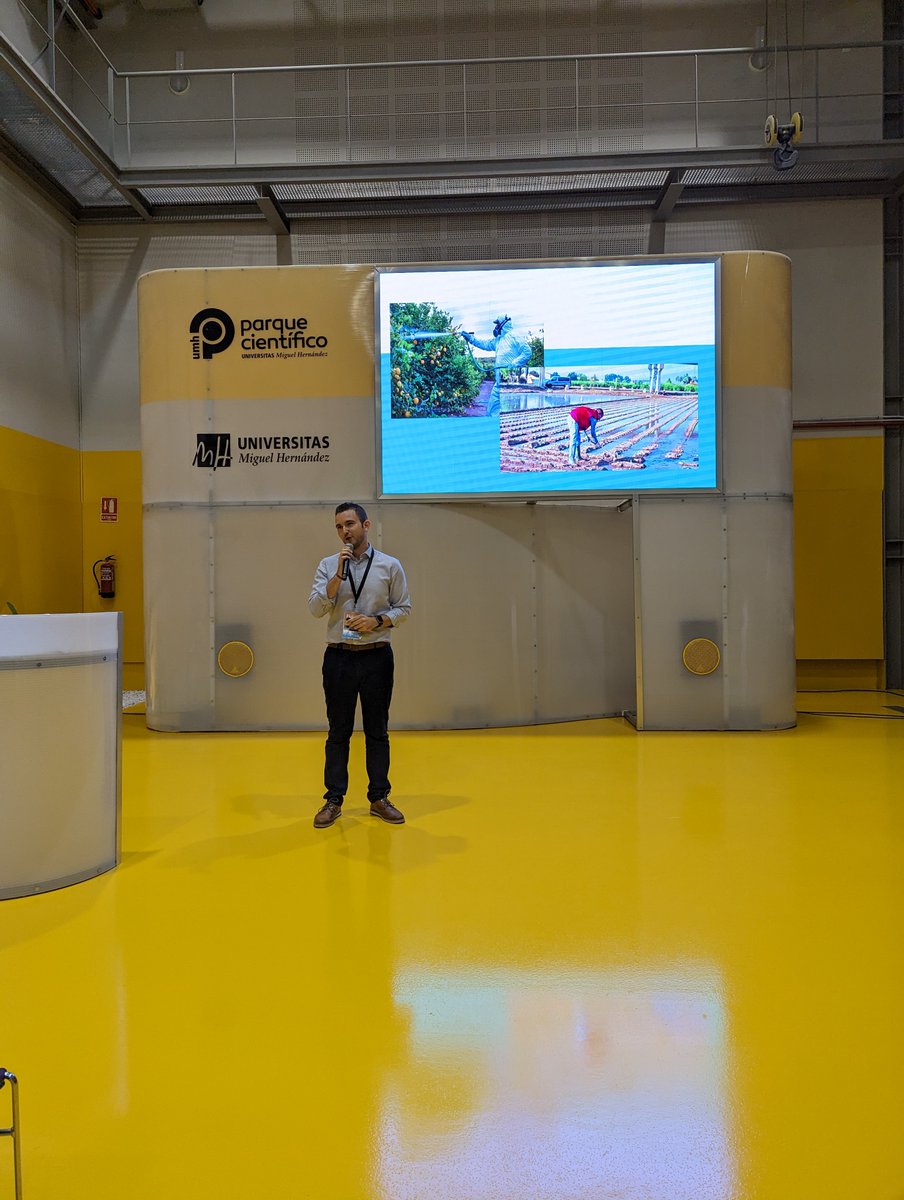 ➡️ Pasamos al sector agro con <a href="/Weitec_Oficial/">WEITEC</a>, empresa ganadora de la 3ª edición de #OrihuelaEmprende.  

ℹ️ Esta #startup ha creado un sistema de monitorización de los cultivos con el objetivo de disponer de datos como la humedad y la temperatura facilitada por drones. 📡