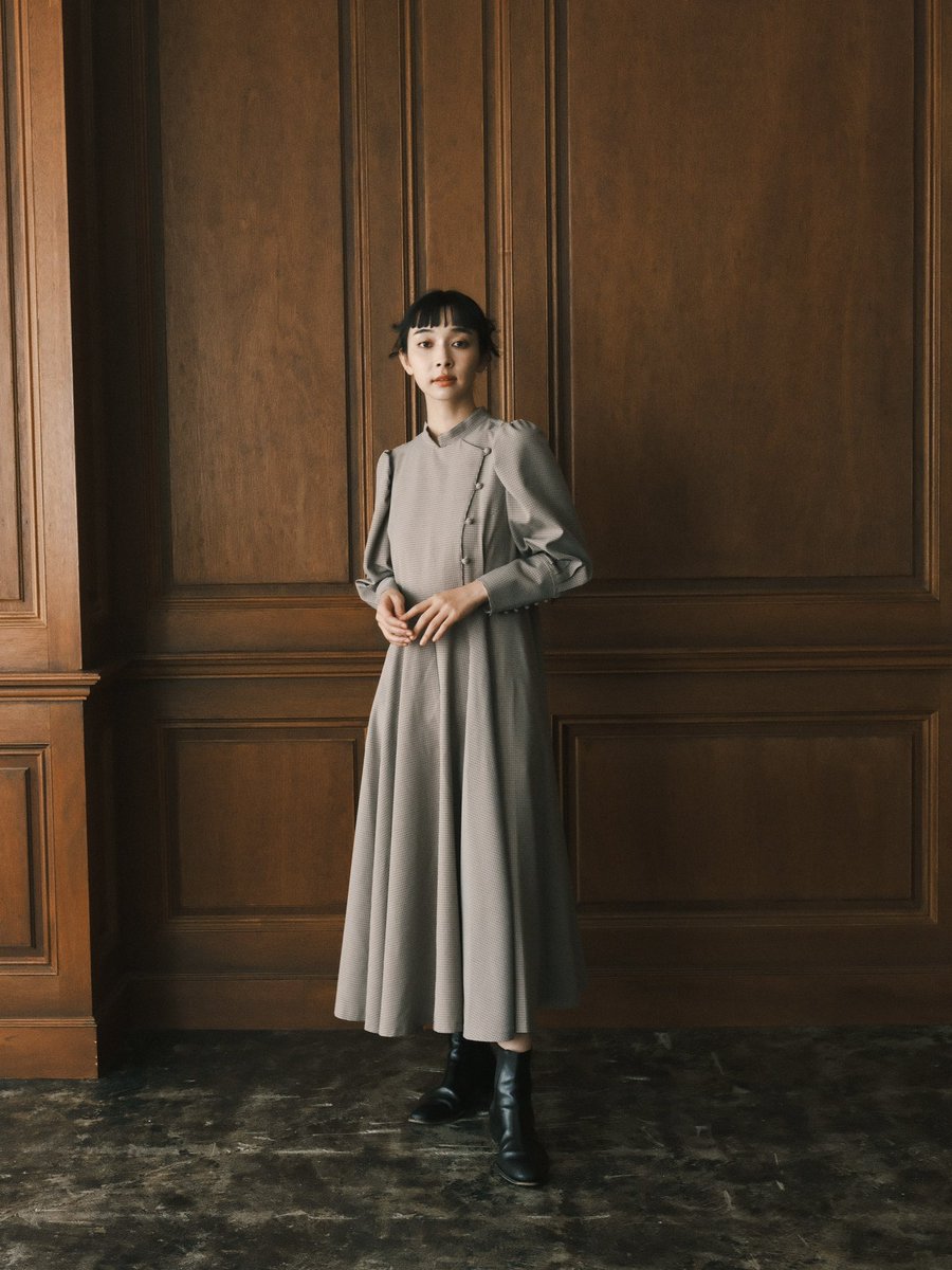 最近のミューズは、プリンセス ダイアナ。彼女の品溢れるスタイリング