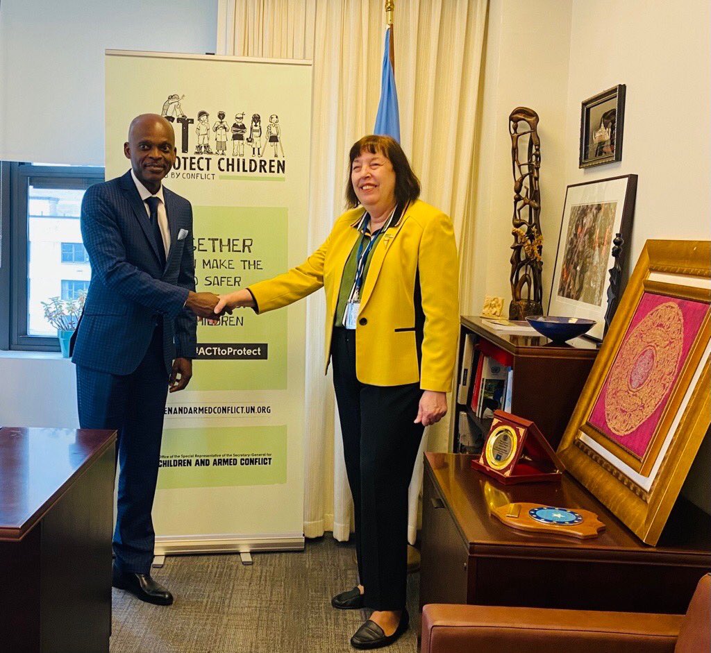 During the #UNGA2023, the Special Representative met with H.E.Prof. Robert Dussey, Minister of Foreign Affairs of Togo to discuss the situation of #children affected by #armedconflict in the #Sahel. #ACTtoProtect