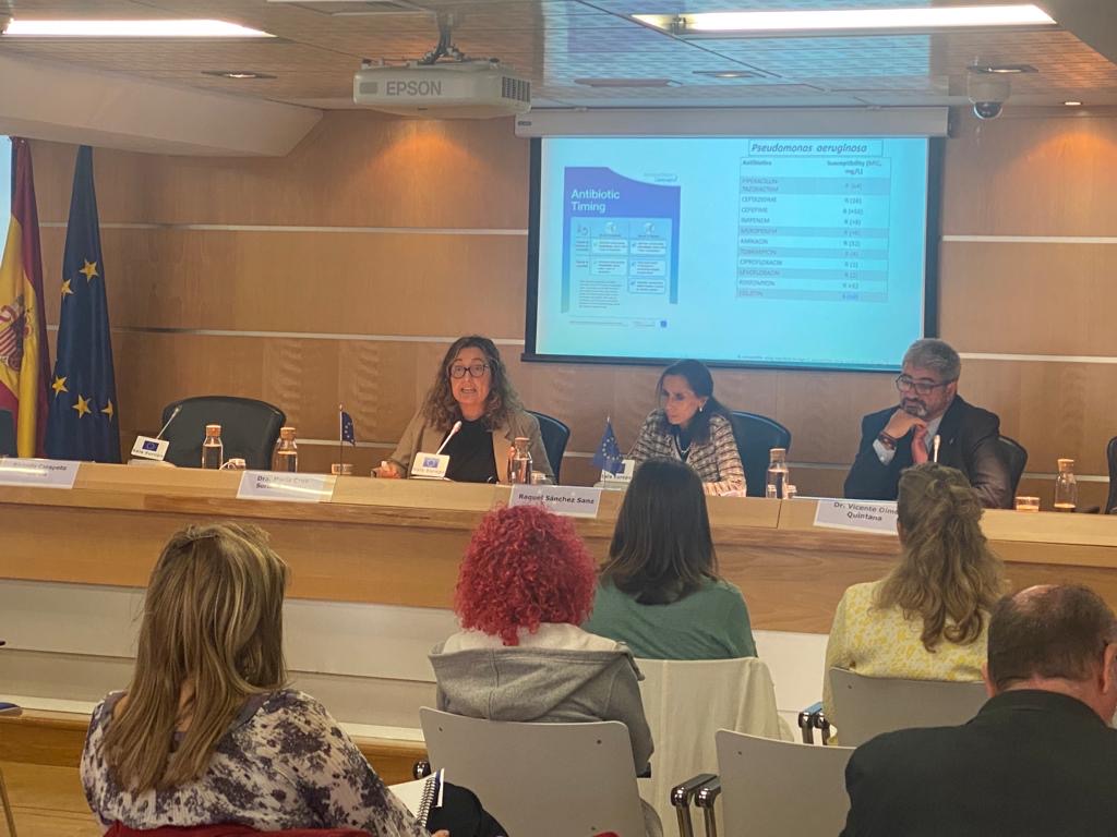 "50% of #ICU patients are affected by infections and most of these are due to multi-resistant microorganisms" says Dr. Maria Cruz Soriano. "We are working on prevention, stopping transmission and we have to have the best antibiotics available to reduce infection in #ICU."