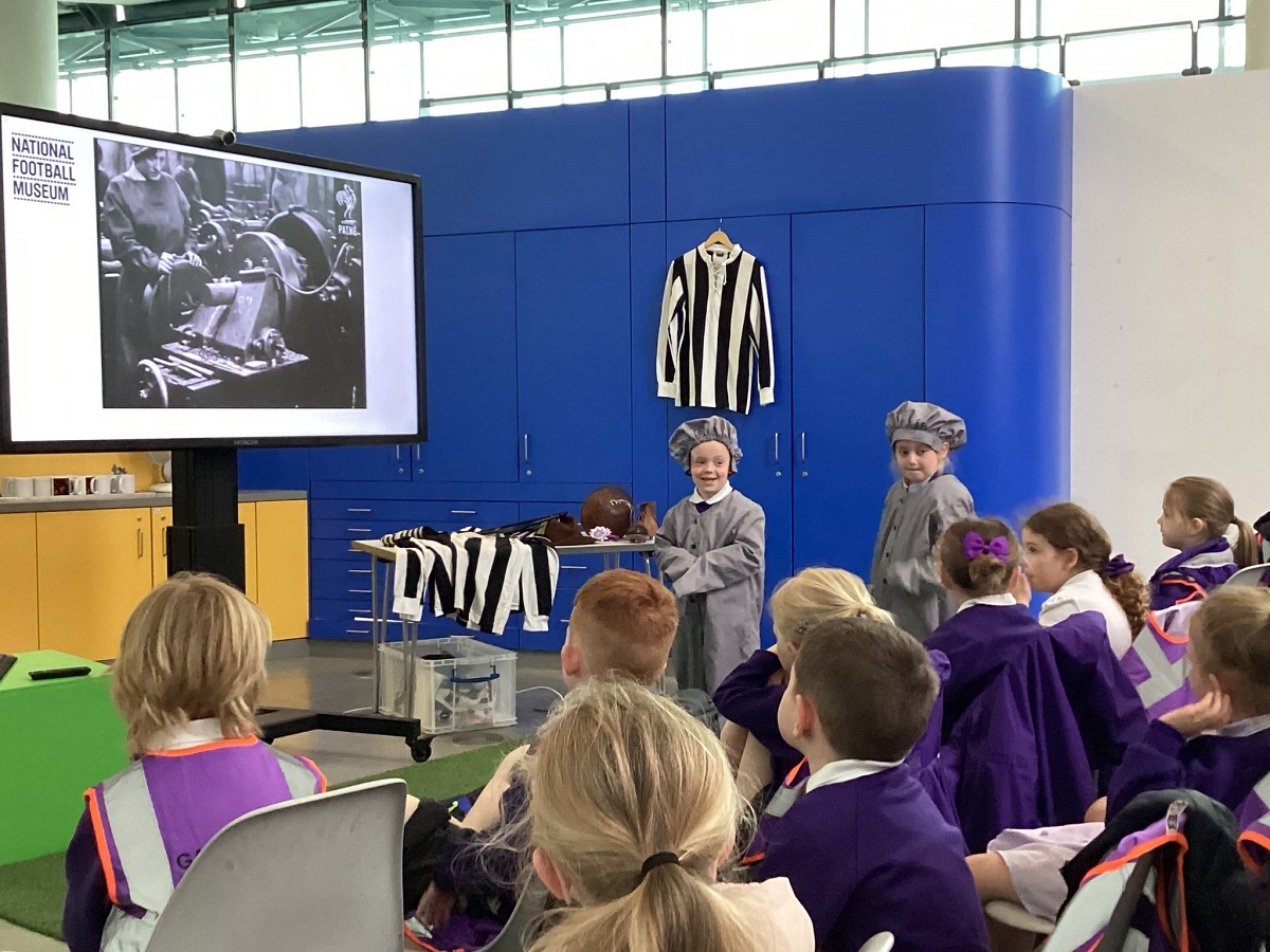 FootballMuseum's tweet image. NEW VACANCY 🚨
We're looking to snap up a Programme Manager to oversee our learning, communities and volunteering offer.
Find out more about the role and how to apply:
nationalfootballmuseum.com/jobs