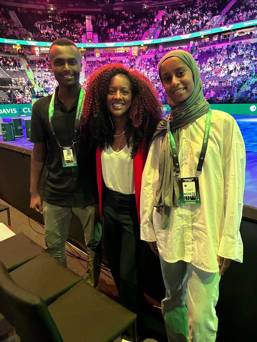 wearebcoms's tweet photo. πΎβ¨ A week to remember at the @DavisCup with the incredible talents of our BCOMS alumni πΈπ₯ Their work throughout the past week in Manchester has been fantastic. ππΎπ’ #DavisCup #BCOMS #WeAreBCOMS https://t.co/KrJPLHYir6