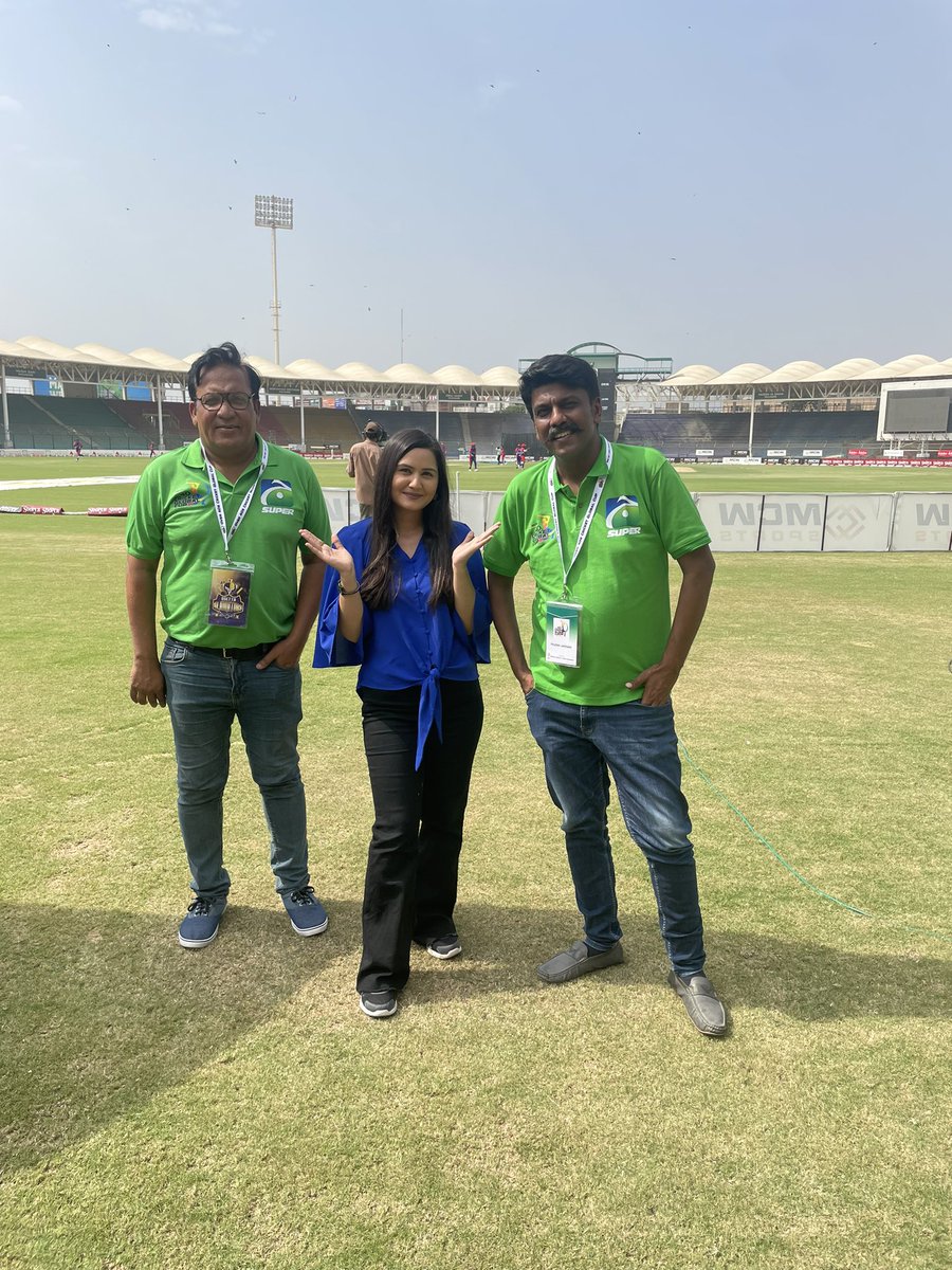 HinaDeedar's tweet photo. With the two seniors of the world of sports journalism! You must’ve seen them often on my Digital Show. https://t.co/8iALCKyAlf
