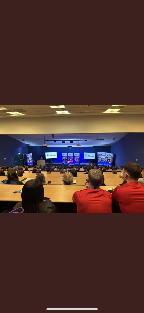 Cardi_PE's tweet photo. Our fabulous Sports Ambassadors and Sports Captain attending the @sportscotland Young Ambassadors Conference @HampdenPark ⭐️@CN_HS @CNHSFutureFri ⭐️ https://t.co/RvwnrZacTf