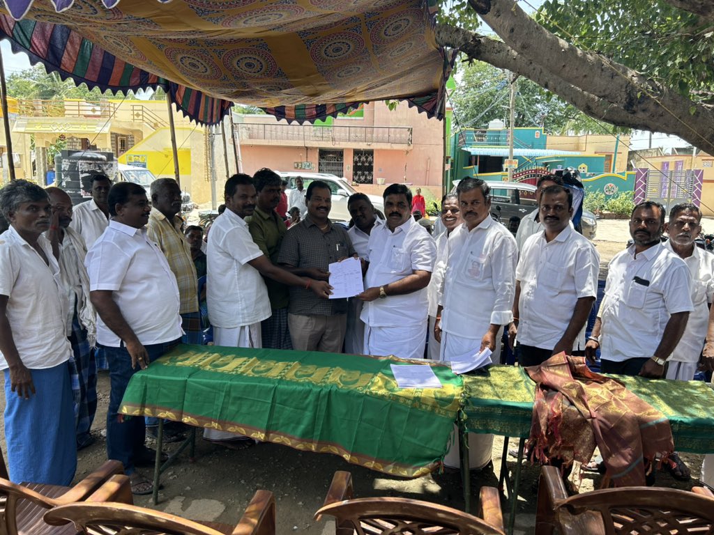 DVelazhaganofl's tweet photo. வேலூர் புறநகர் மாவட்டம் அணைக்கட்டு மேற்கு ஒன்றிய மேல்அரசம்பட்டு, வண்ணான்தாங்கள், மடையாபட்டு, சேர்பாடி, நேமந்தபுரம், அத்திகுப்பம் ஆகிய ஊராட்சியில் இன்று பூத் கமிட்டி ஆலோசனைக் கூட்டம் நடைபெற்றது. https://t.co/LJEkqDB5Aa