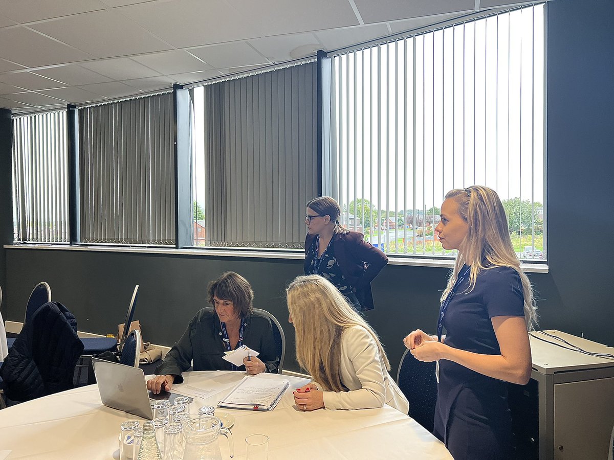 Break time! The pastries have gone down a treat 🥐🥮
#CPD <a href="/oldhamevents/">Oldham Event Centre</a>