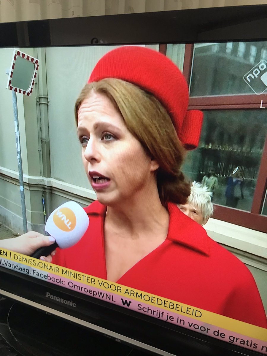 Bij welke vliegmaatschappij gaat <a href="/carolaschouten/">Carola Schouten</a> werken?