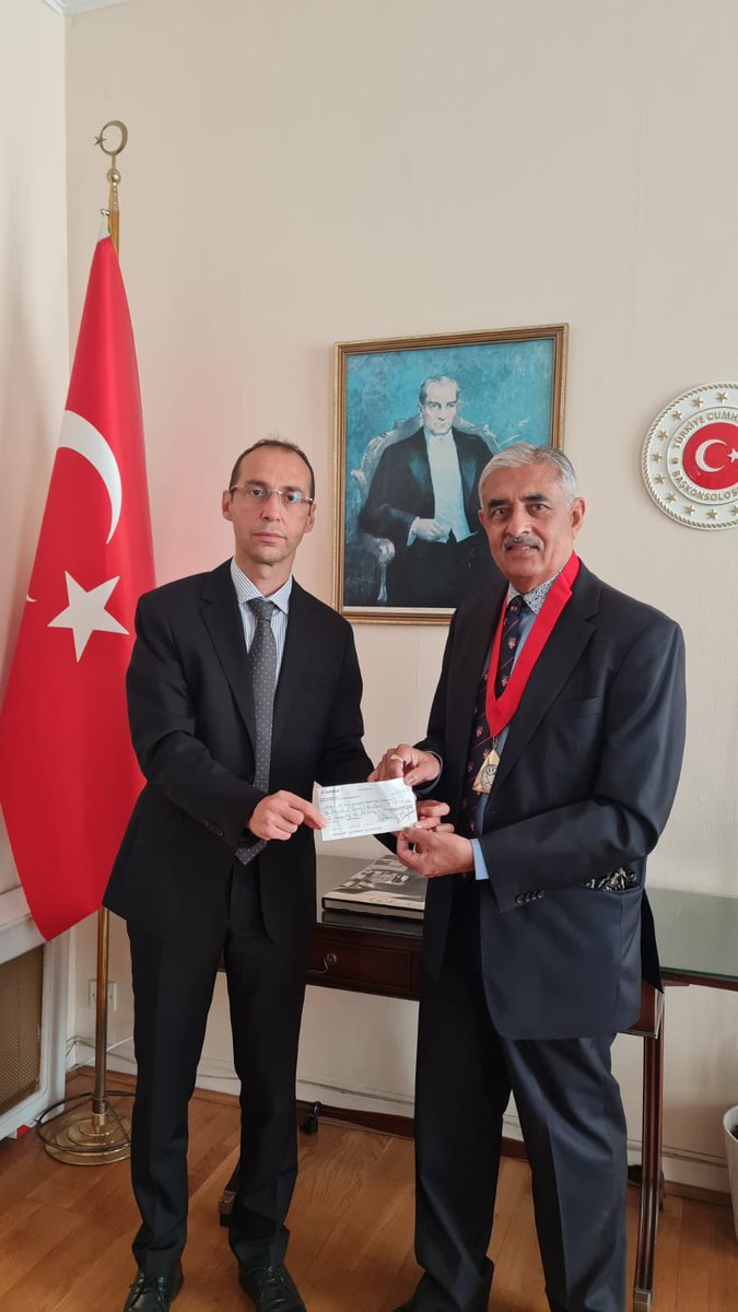 Past Mayor Cllr Sunil Chopra handed over the cheque donation from his Earthquake Fundraising Dinner held earlier this year for the Earthquake Appeal to the Turkish Counsel General yesterday.