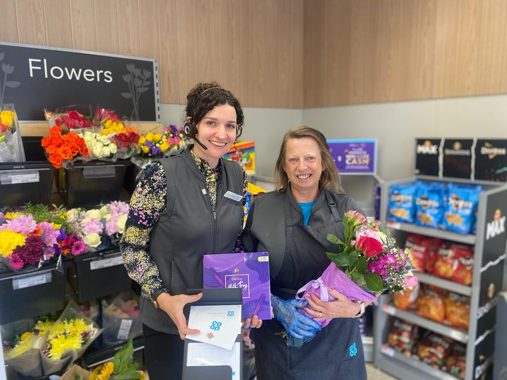 Congratulations to Maggie who is celebrating her 35 year work anniversary. Congratulations and thank you Maggie 🥳 @coopukcolleague @steveall1 @KateGraham03